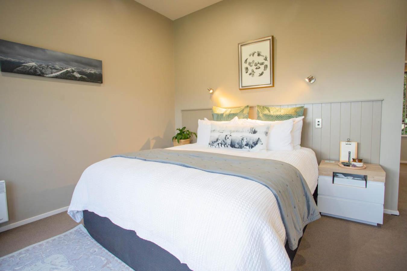 Dunluce Boutique B&B Te Anau Bagian luar foto