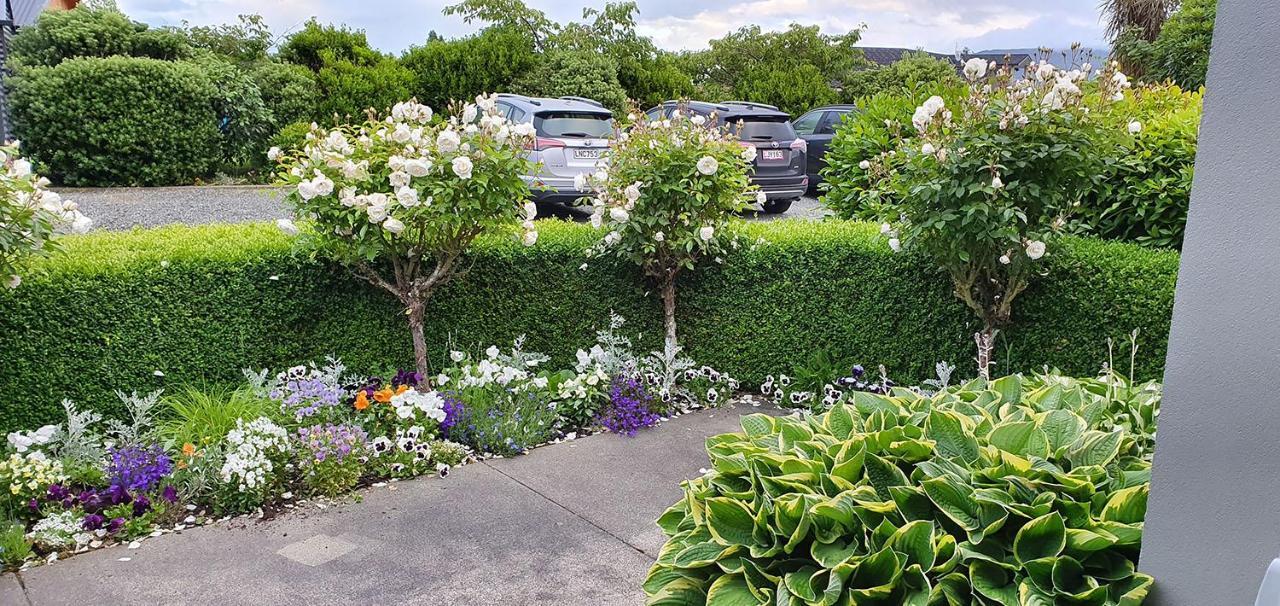 Dunluce Boutique B&B Te Anau Bagian luar foto