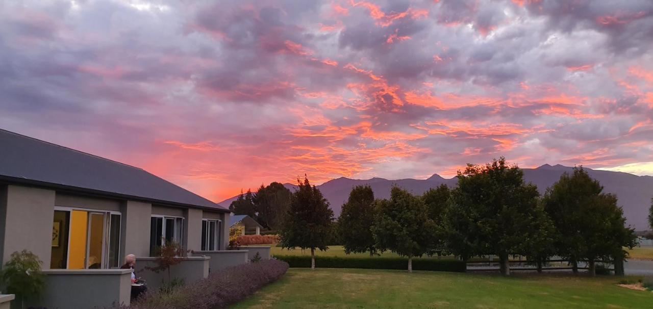 Dunluce Boutique B&B Te Anau Bagian luar foto